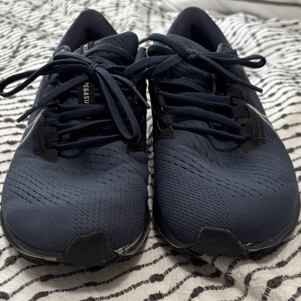 Nike Air Zoom Pegasus 38 running shoes  sz 8.5 - Picture 2 of 10